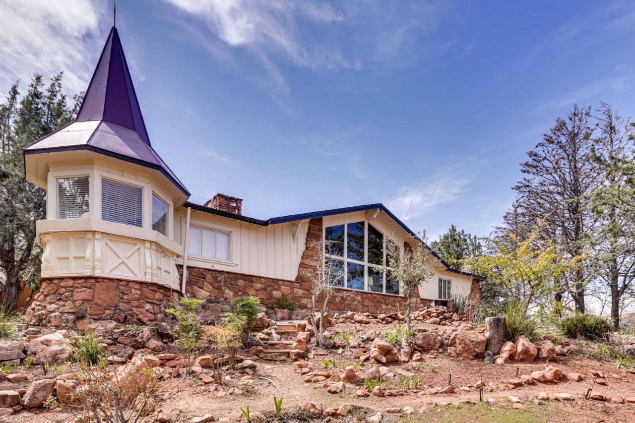 Holiday home Serene Vacation With Charming Gazebo! Sedona